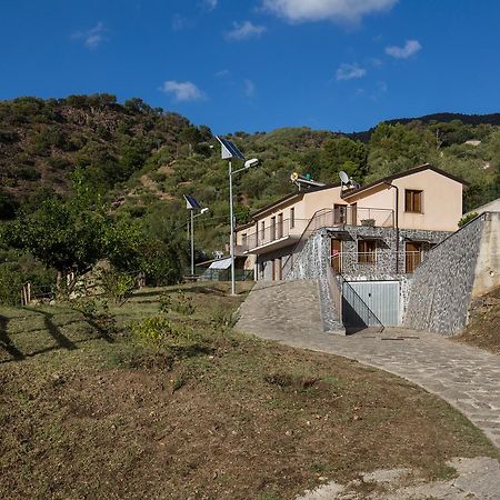 Turismo Rurale Il Sole Villa Sant'Angelo di Brolo Exterior photo